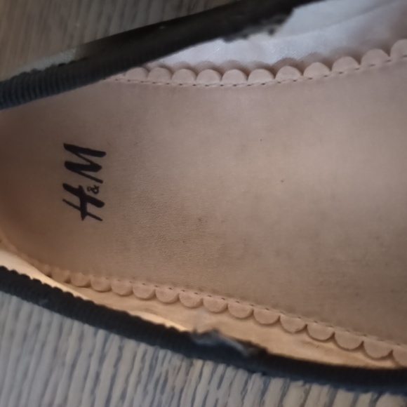 Toddler Black Slip On Ballet Flat Shoes - Picture 2 of 9